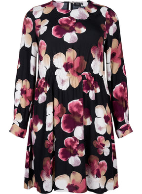 Zizzi Bella Long Sleeve Dress in Pink Flower