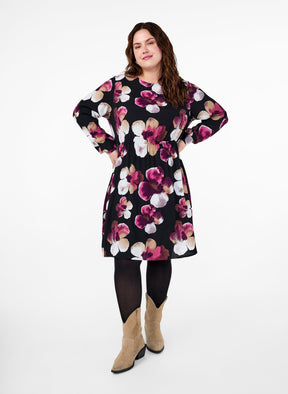 Zizzi Bella Long Sleeve Dress in Pink Flower