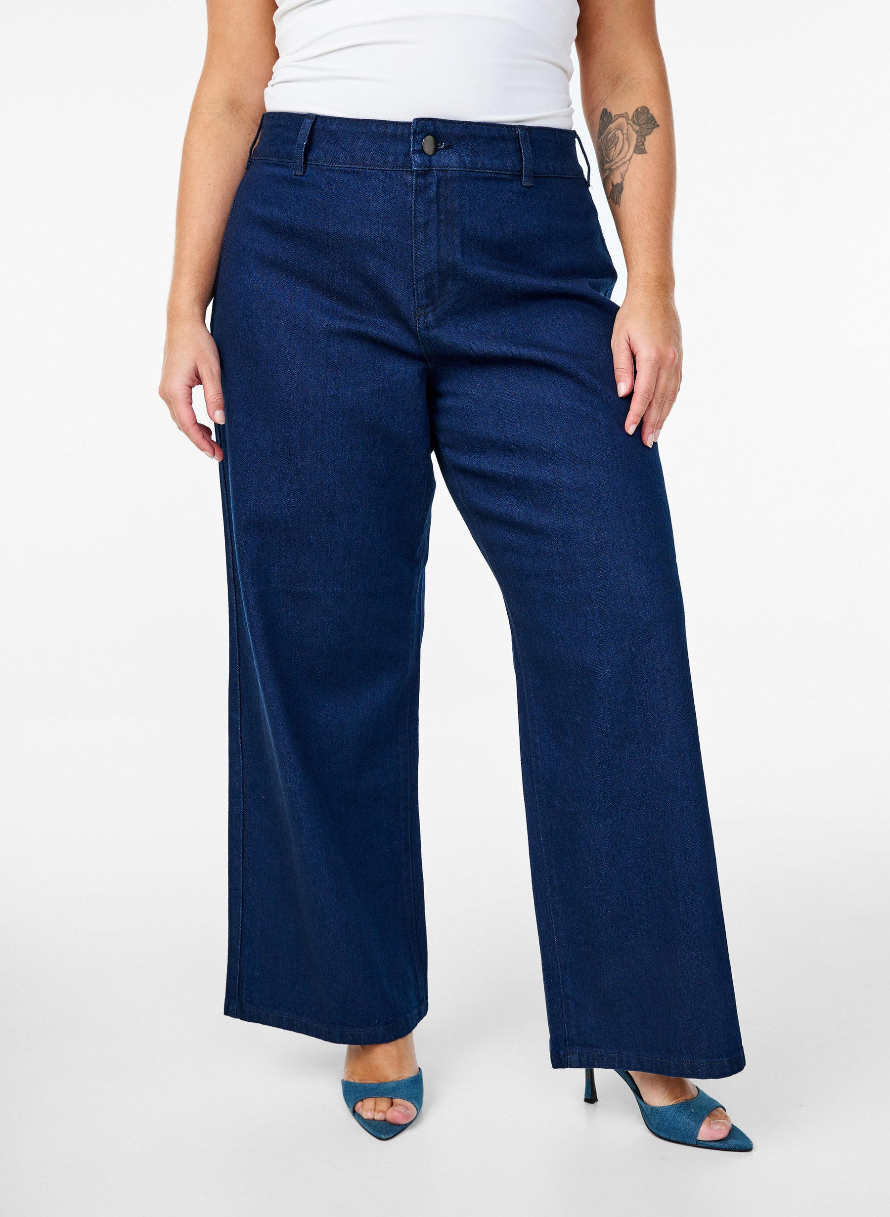 Zizzi Liva Jeans in Dark Denim