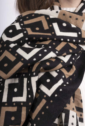 Mairead Scarf in Black