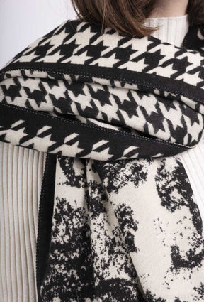 Bronagh Scarf in Black/Beige