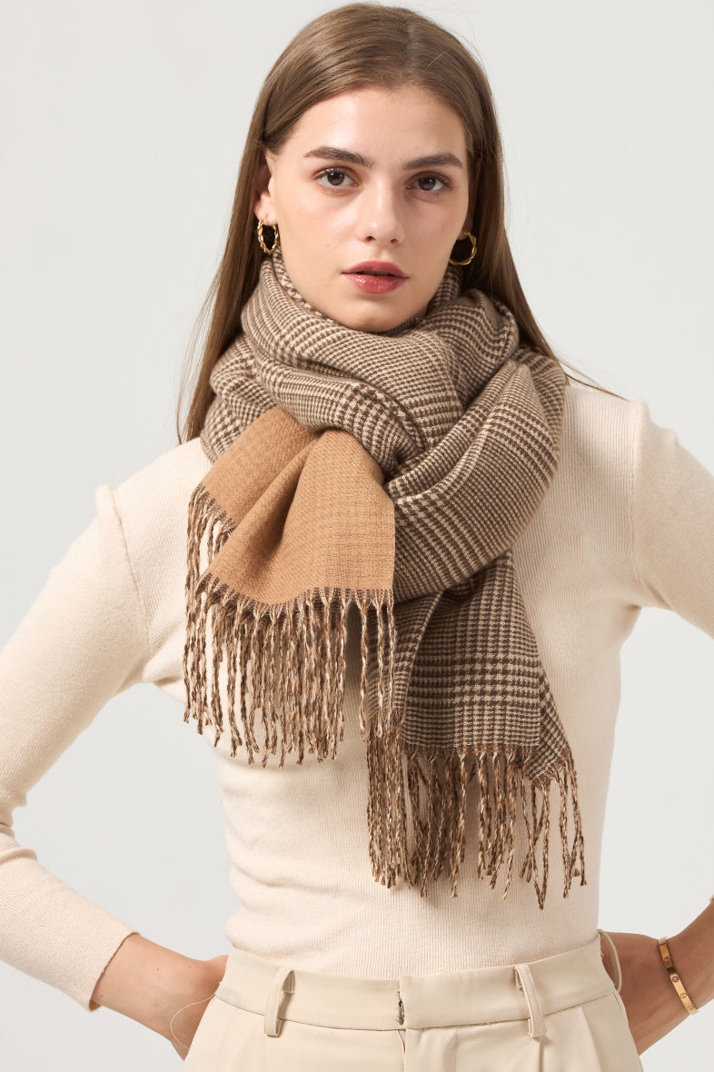 Ellie Check Scarf in Taupe/Brown