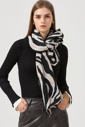 Alison Scarf in Black/Cream